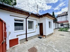 Domenii, casa renovata cu curte privata de 100 mp